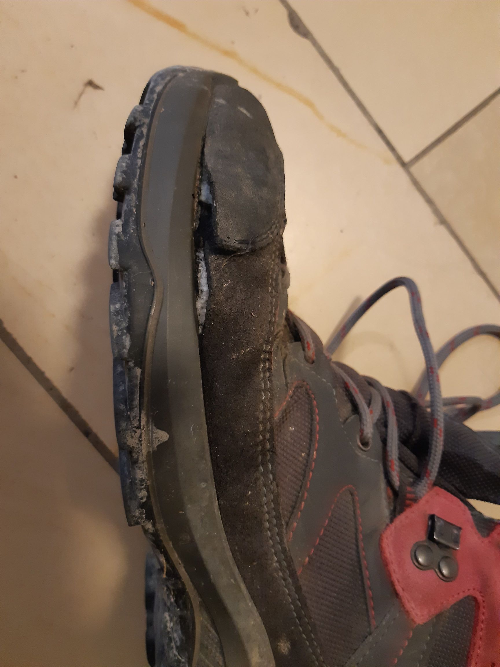 Riss im Schuh