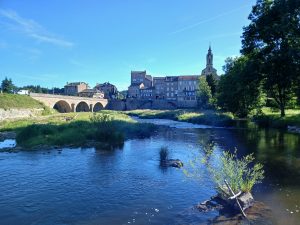 Mehr über den Artikel erfahren Zweiter Versuch Tag 15, 11.06. Tence – St-Julian-Chapteuil, 29 km